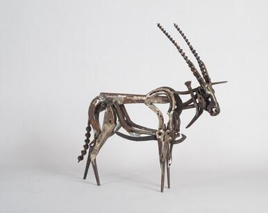 205 - Drill horned Gemsbok
